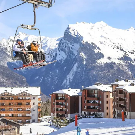 Cosy Pour 6 Personnes Au Pied Des Pistes A 1100 - Fr-1-642-27 *